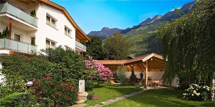 Residence Andrea Lagundo Εξωτερικό φωτογραφία